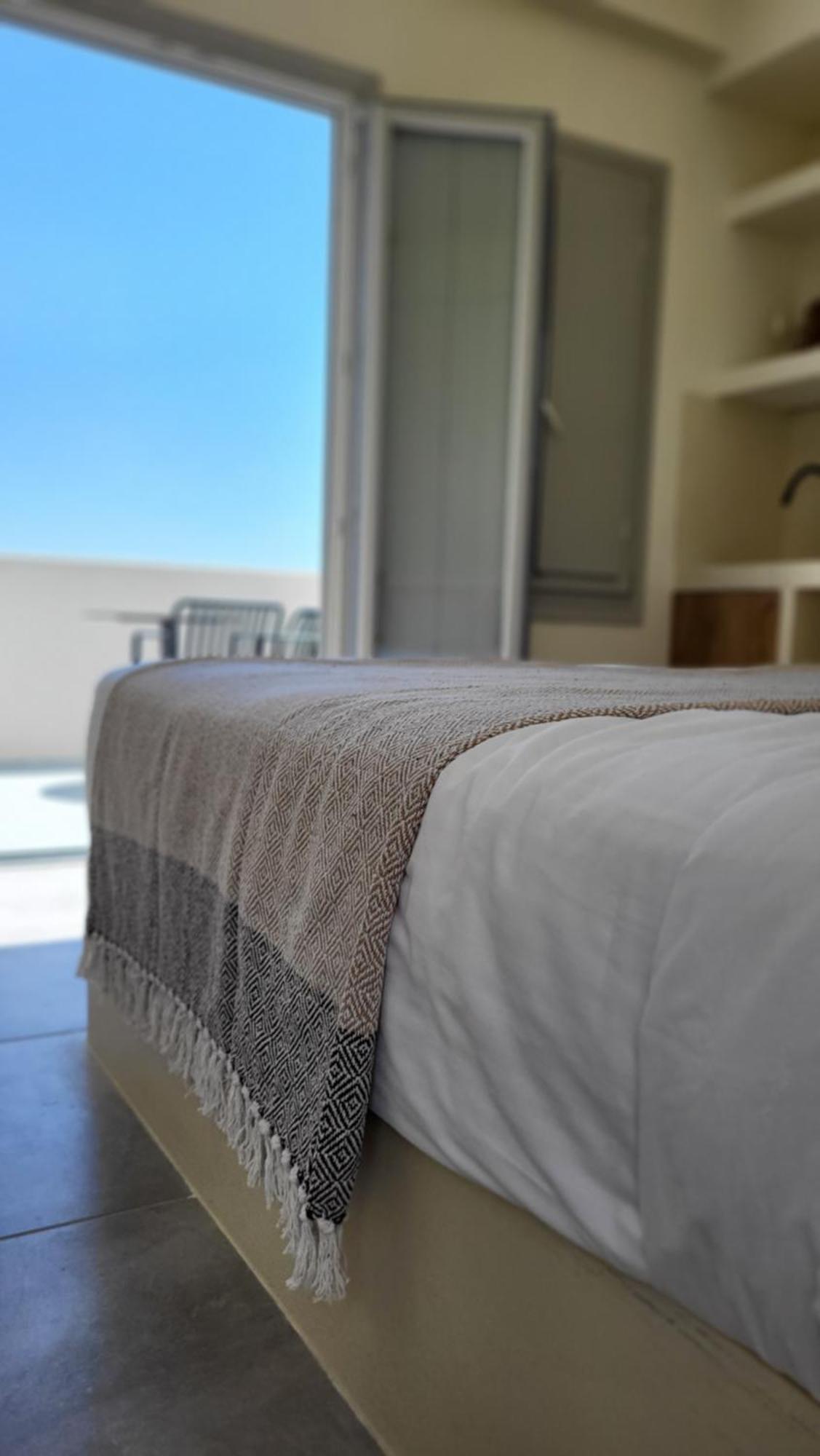 Maeva Suites Santorini Pýrgos Екстериор снимка