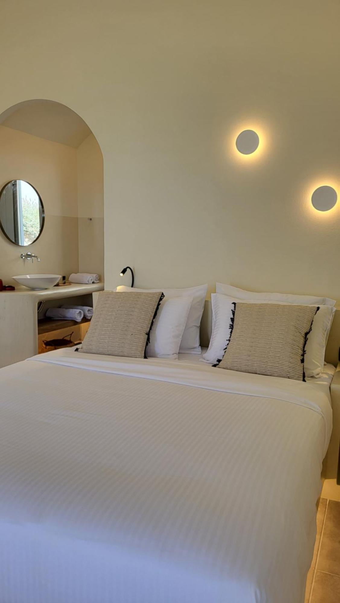 Maeva Suites Santorini Pýrgos Екстериор снимка